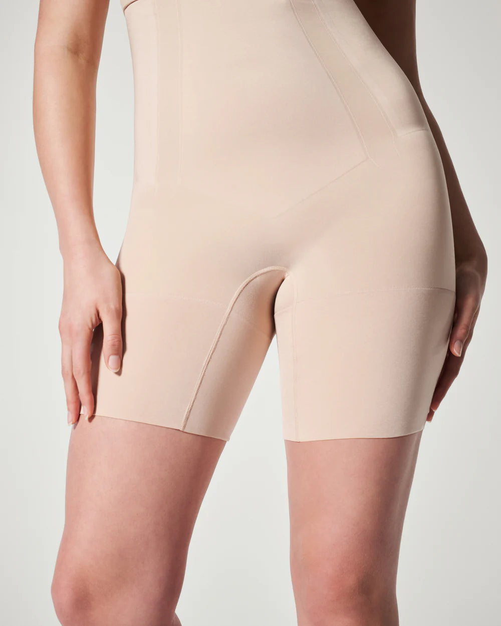 HW Mid-Thigh Short