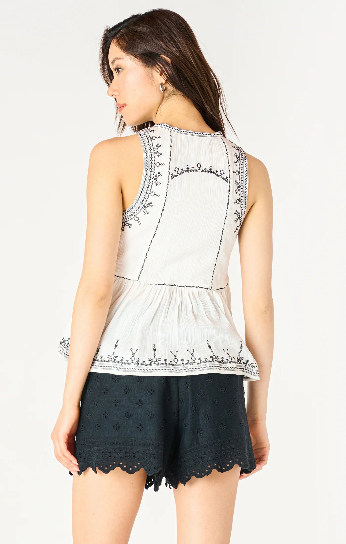 Enu SL Embroidered Top