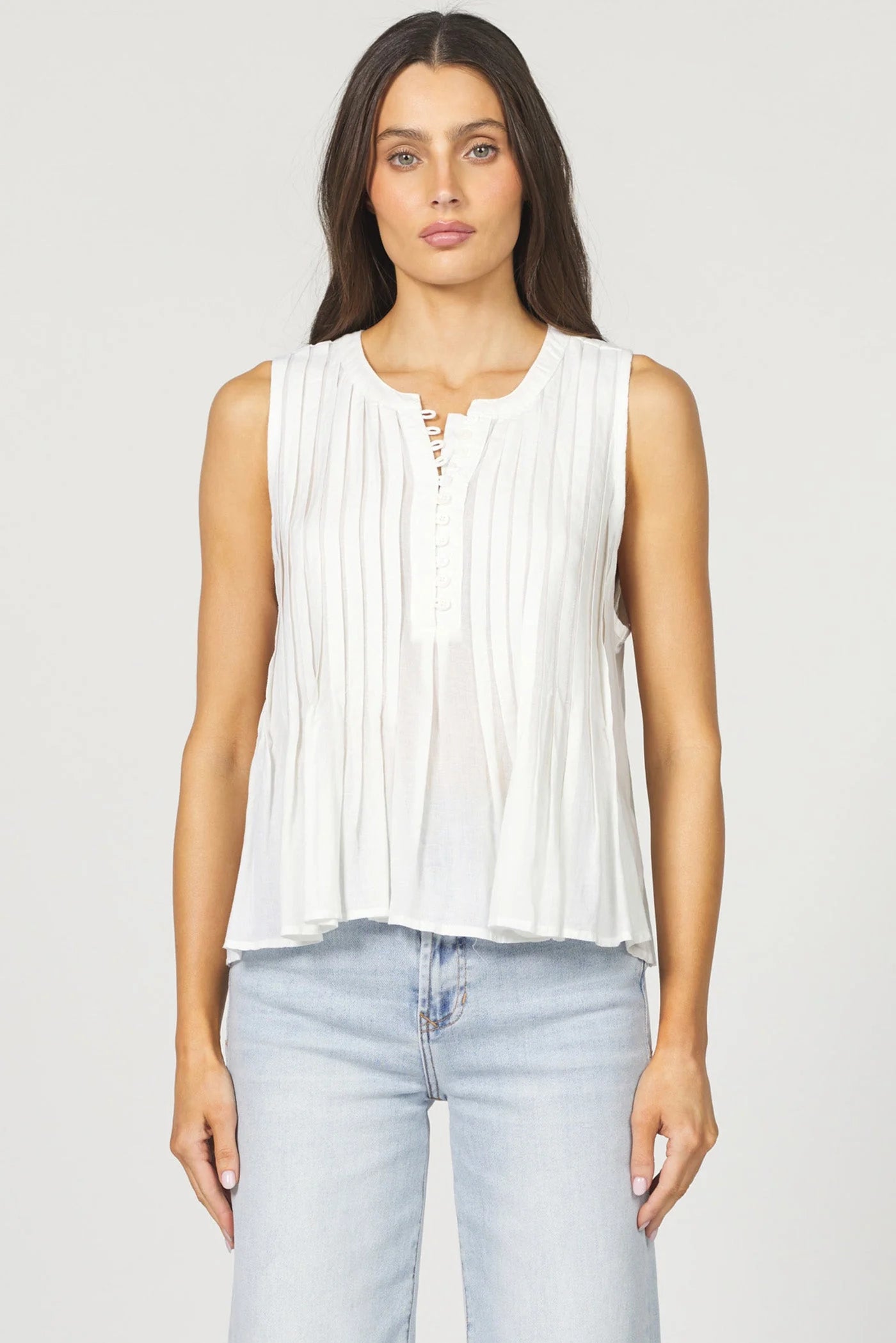 Myron Sleeveless Henley