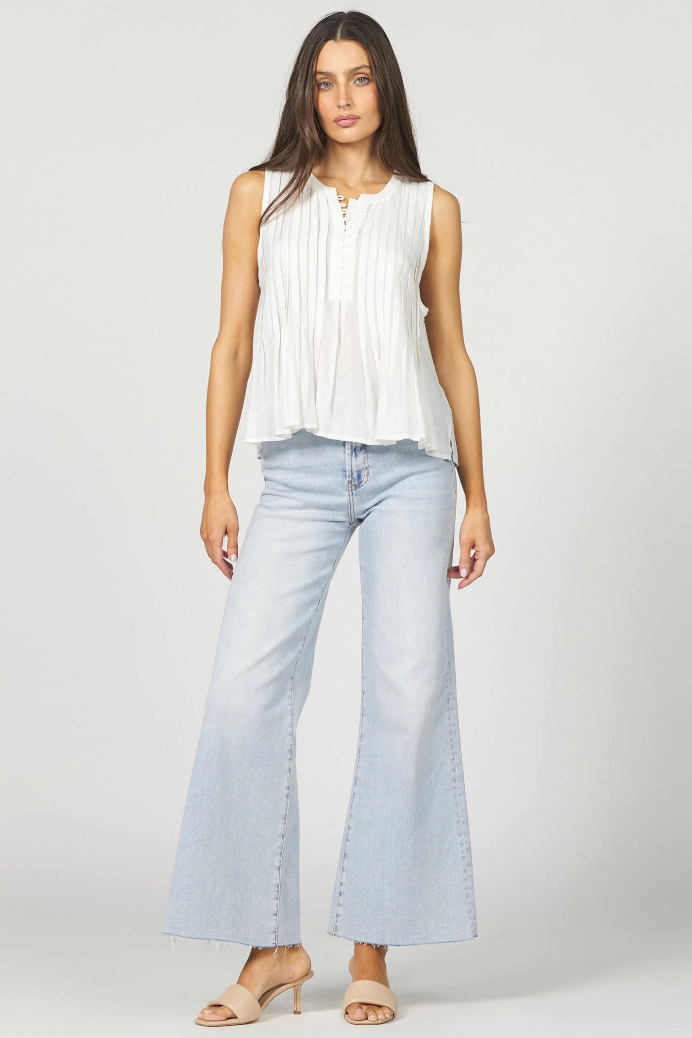 Myron Sleeveless Henley