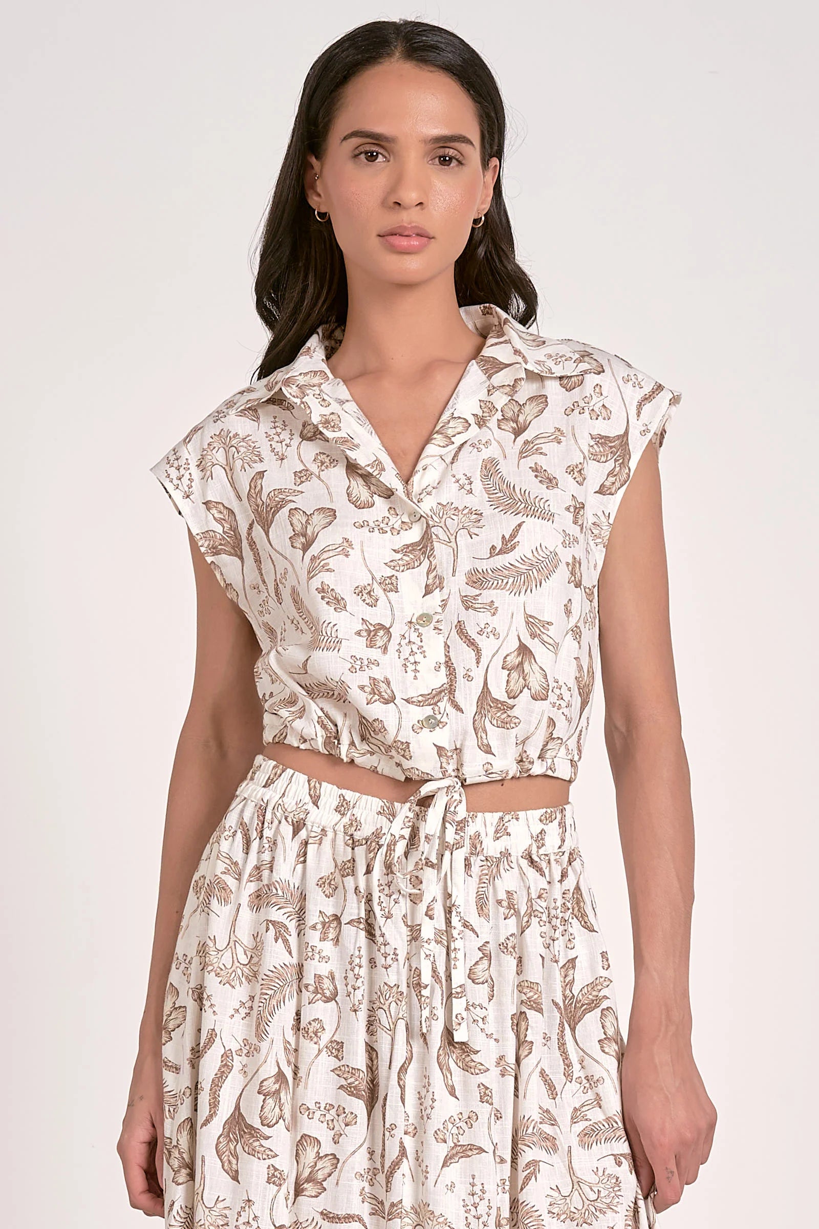 Erian S/L Tie Top