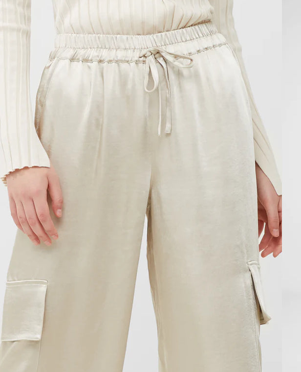 Chloetta Trousers