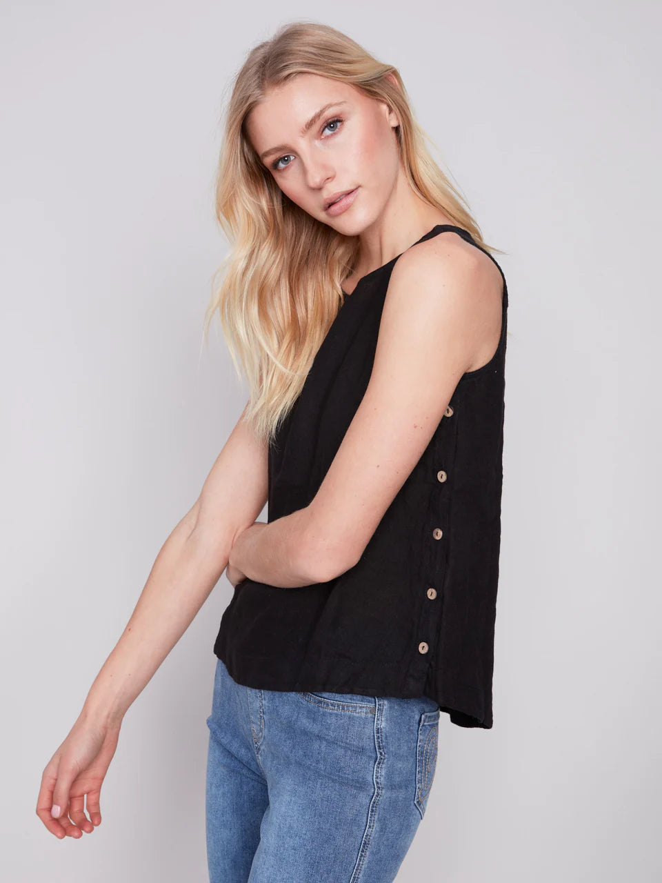 Lucy side button tank