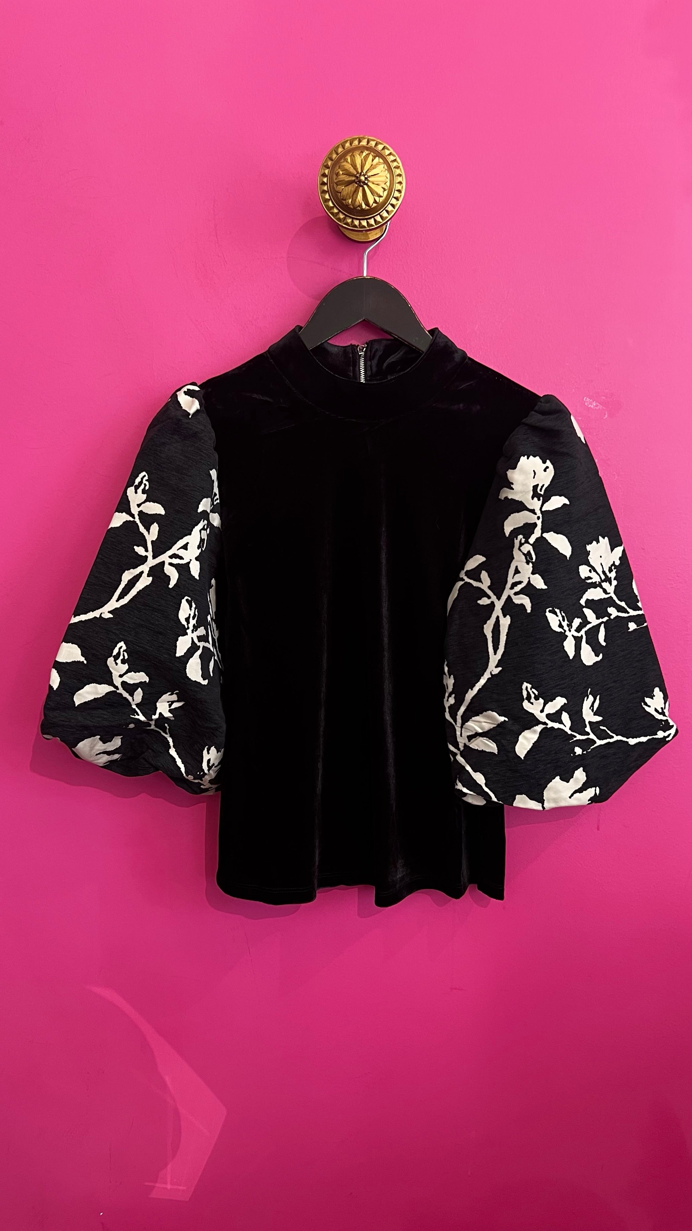 Karla Puff Sleeve Velvet Top