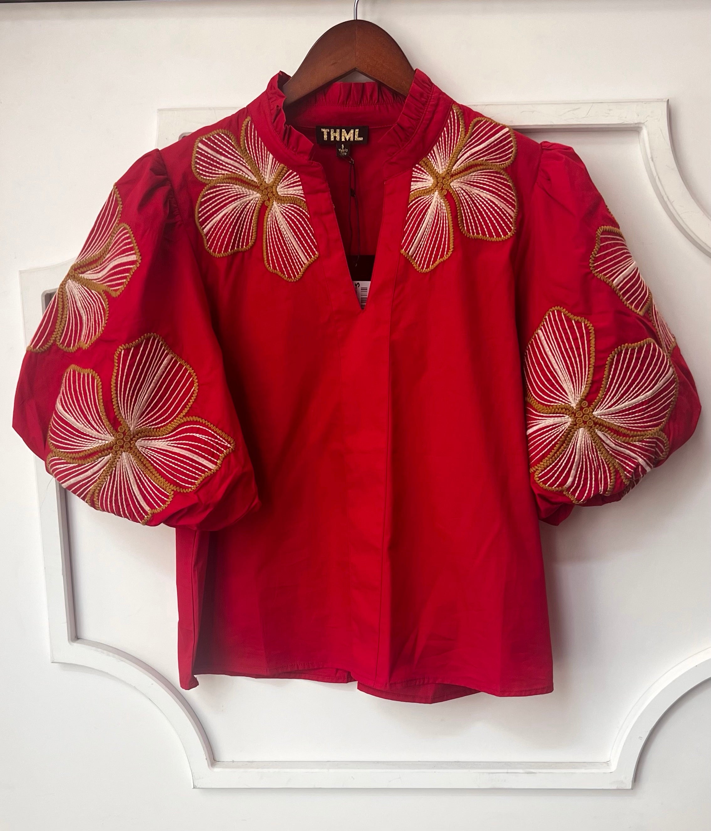 Malloy Embroidered Puff Sleeve Top