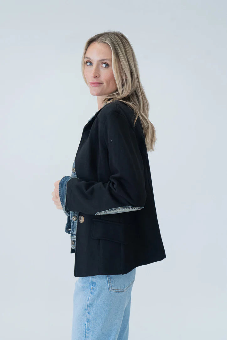 Clarissa Mix Media Jkt