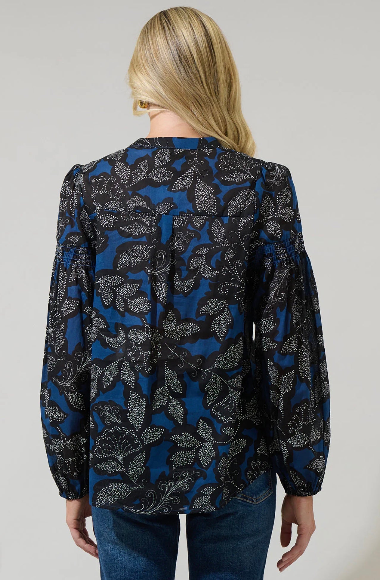 Aurina Split Neck Top