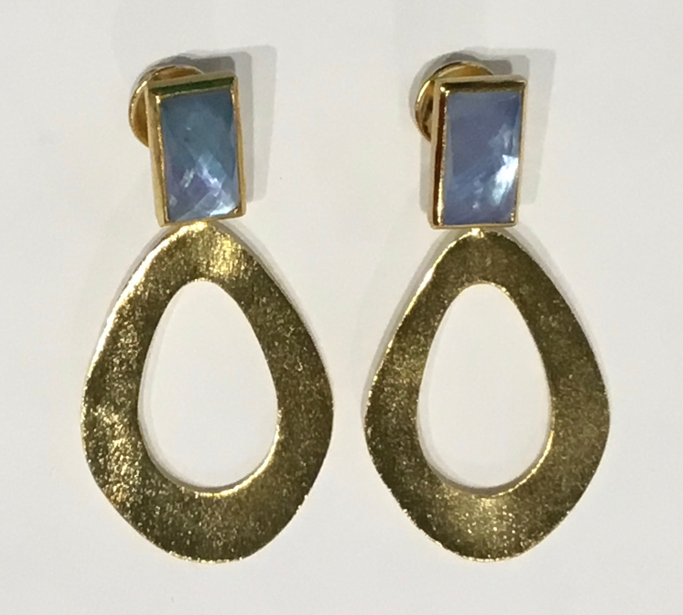 Zarah Rectangular Stone Earrings 18kt Tanzanite